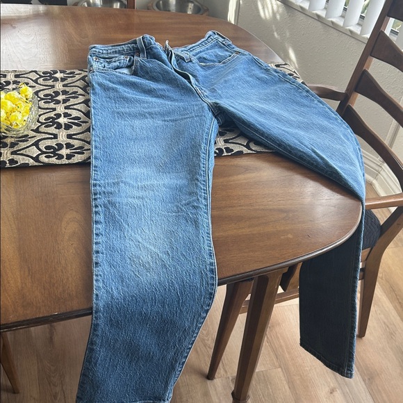Levi's Classic Blue Straight Leg Jeans - Picture 5 of 7
